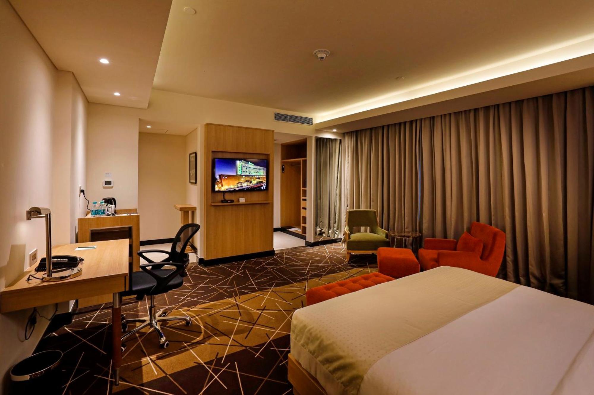 Holiday Inn Chennai Omr It Expressway, An Ihg Hotel Exteriör bild